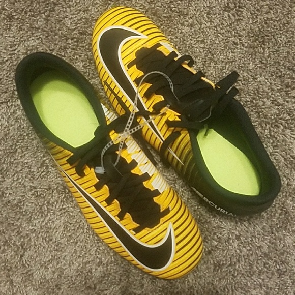 Nike Mercurial Vortex III 3 FG Black/Yellow Size 7 - Picture 2 of 3